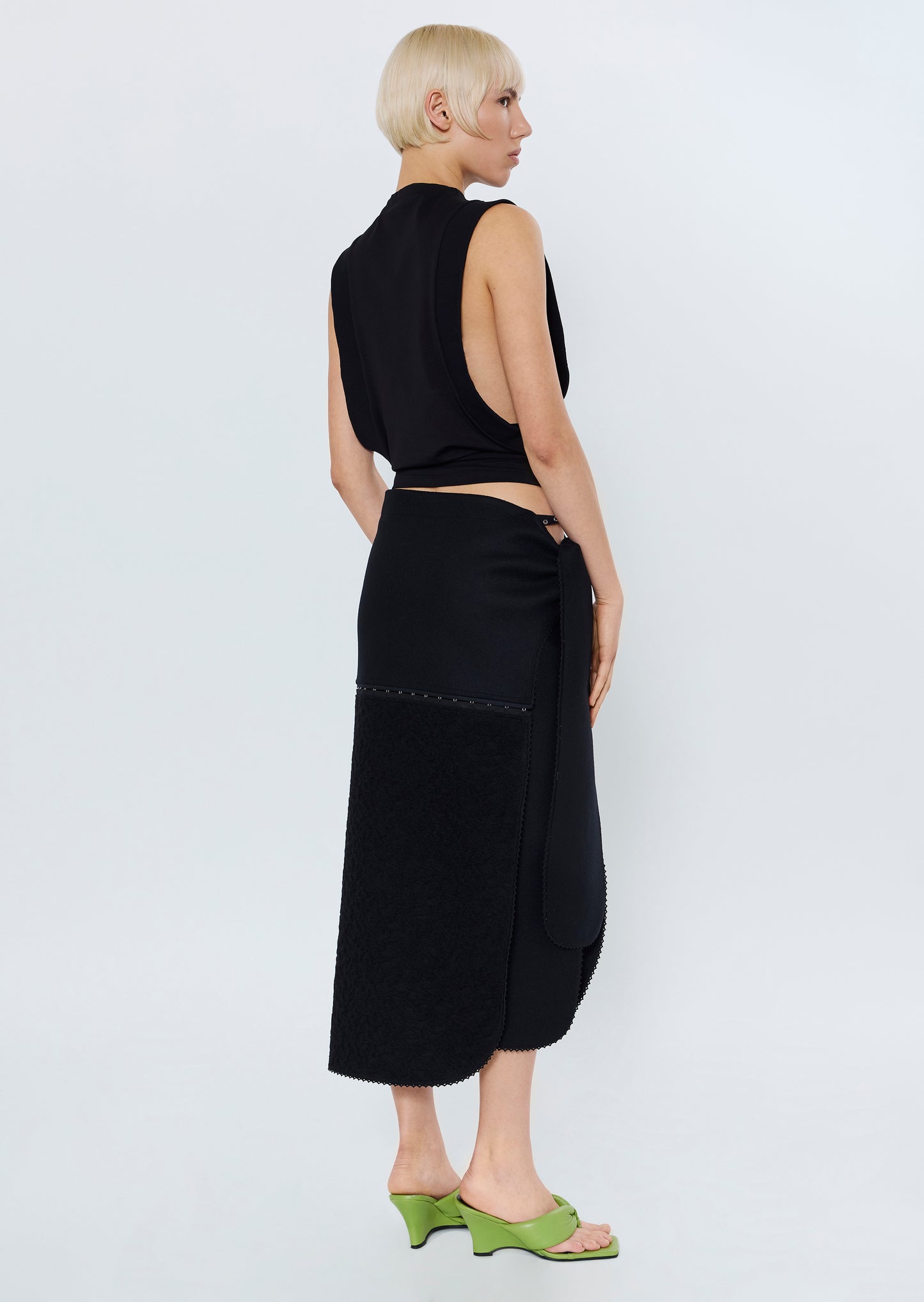 BEE SKIRT