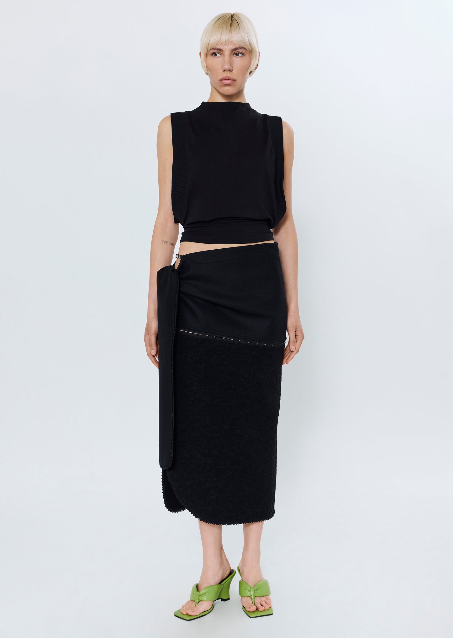 BEE SKIRT