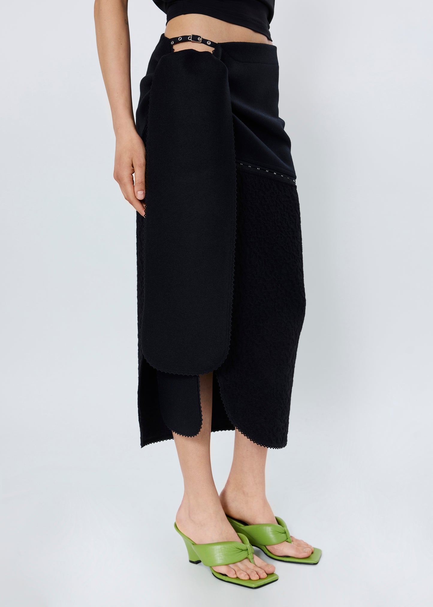 BEE SKIRT